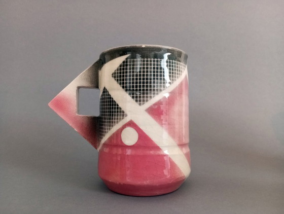 Image 1 of 4 abstrakt/postmoderne, spritzdekorierte Studio-Keramikbecher, 1984
