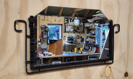 Image 1 of Vintage spiegel brutalisme