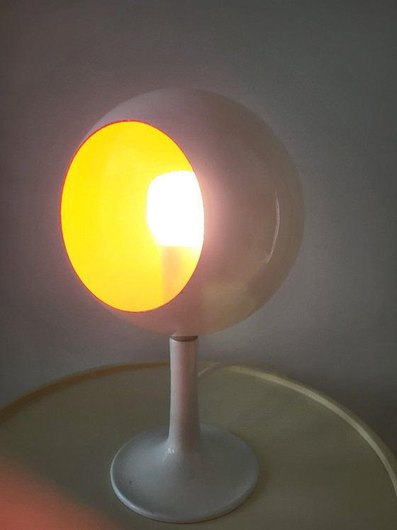 Image 1 of Space age eyeball tafellamp, Anvia, wit metaal, jaren 1960