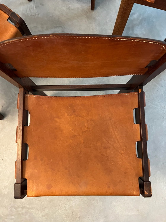 Set van 4 vintage brutalist eetkamerstoelen – Hout, Leer (photo 8 of 9)