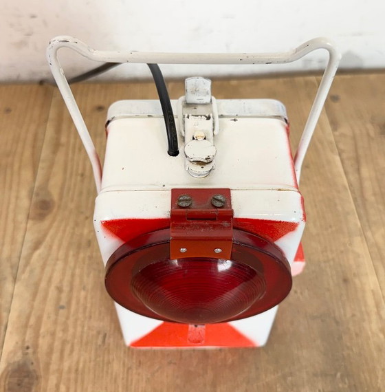 Image 1 of Lanterna ferroviaria rossa industriale d'epoca, anni '80