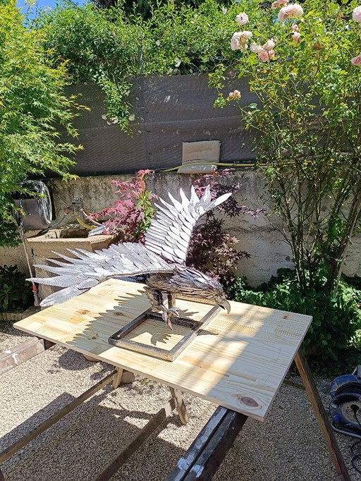 Eagle sculpture