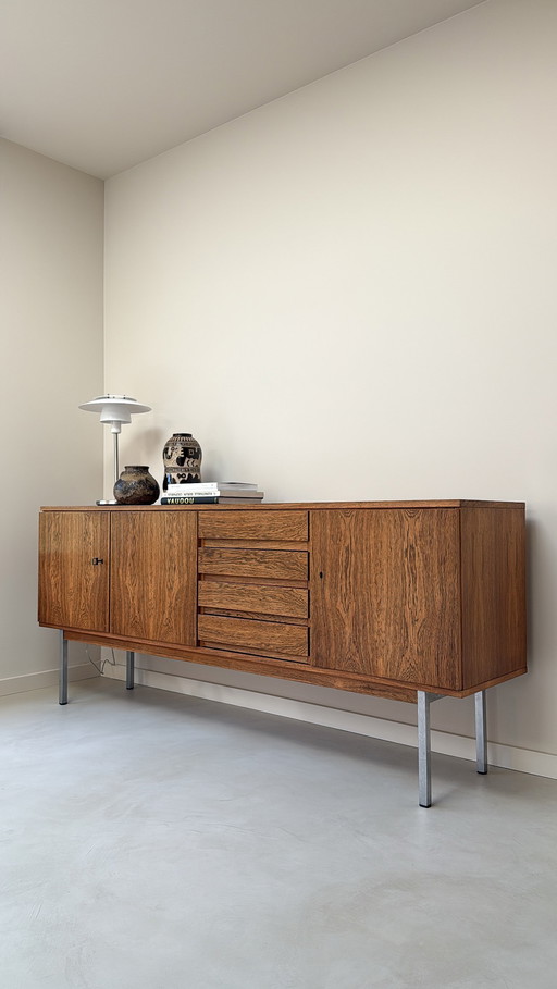 Buffet vintage en bois de rose / buffet à 3 portes et 4 tiroirs