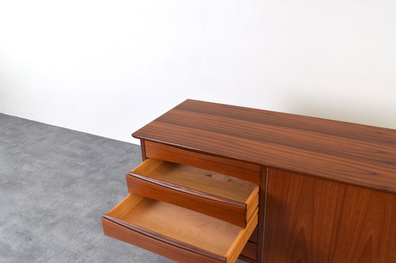 Image 1 of Credenza in teak di metà secolo di Frederik Kayser, anni '60.