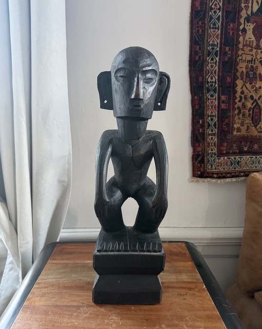 Große afrikanische Holzskulptur – Skulpturenobjekt aus der Mitte des 20. Jahrhunderts