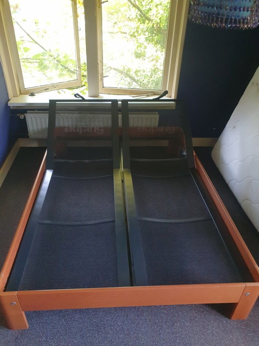 Auping auronde avec tables de chevet et lampes de chevet Aureo