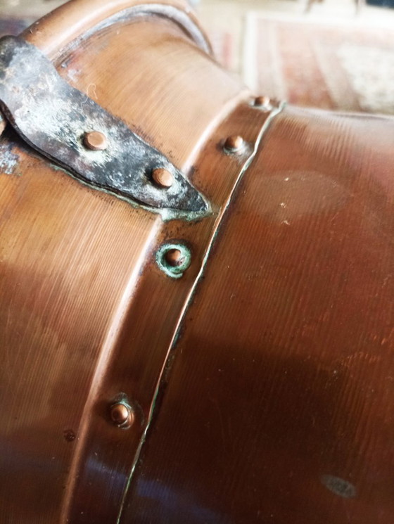 Image 1 of olla antigua de cobre hecha a mano