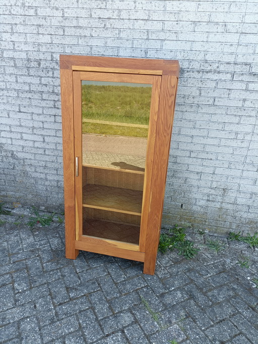 Vitrine en bois dur