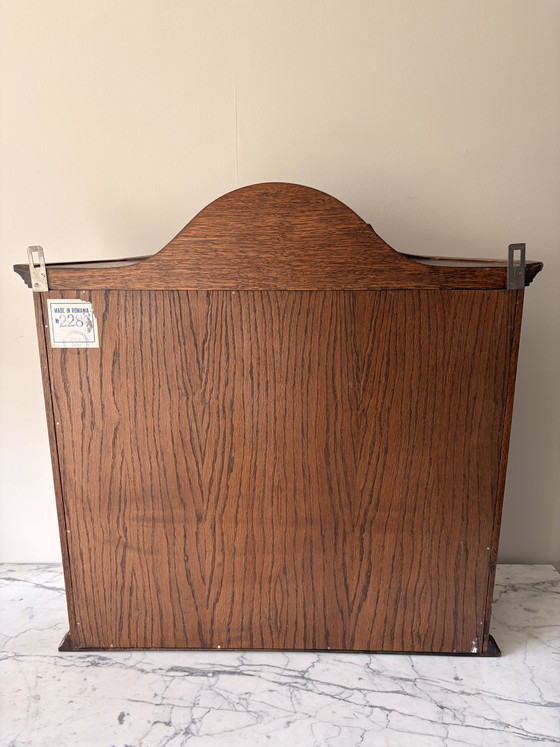 Image 1 of Vintage houten wandkastje