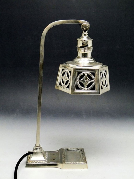 Lampada da scrivania Art Nouveau placcata in argento, inizio XX secolo. – Lampade da scrivania, Glass, Metal (photo 3 of 19)