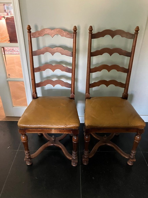 4 antieke eetkamerstoelen, kersenhout