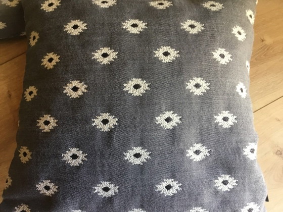 Set di 3 cuscini in cuoio grezzo, collezione Home Edelweiss, 40x40 cm – Rohleder, Textile (photo 6 of 8)