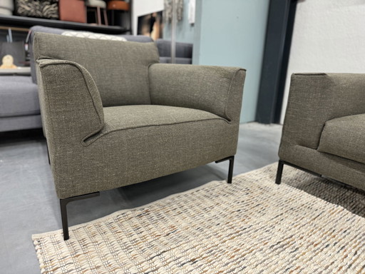 Design on Stock Bloq Fauteuil Milton Olive