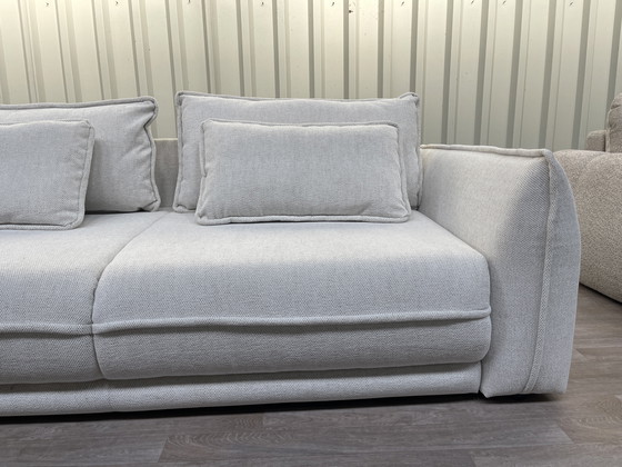 Image 1 of Divano letto con poggiapiedi