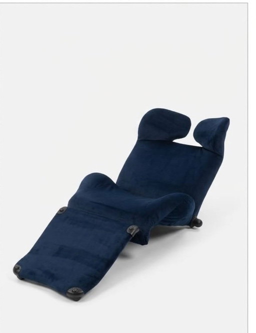Cassina wink Chair by Toshiyuki Kita