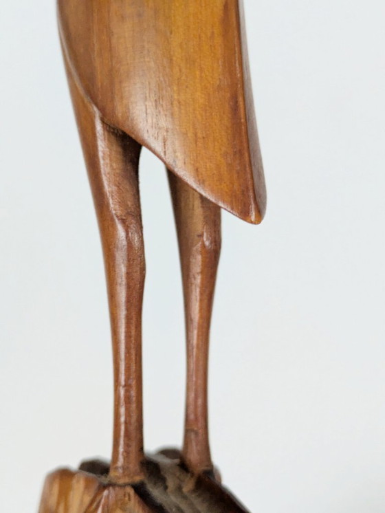Image 1 of Sculpture de grue en teck du milieu du siècle, figurine scandinave sculptée à la main