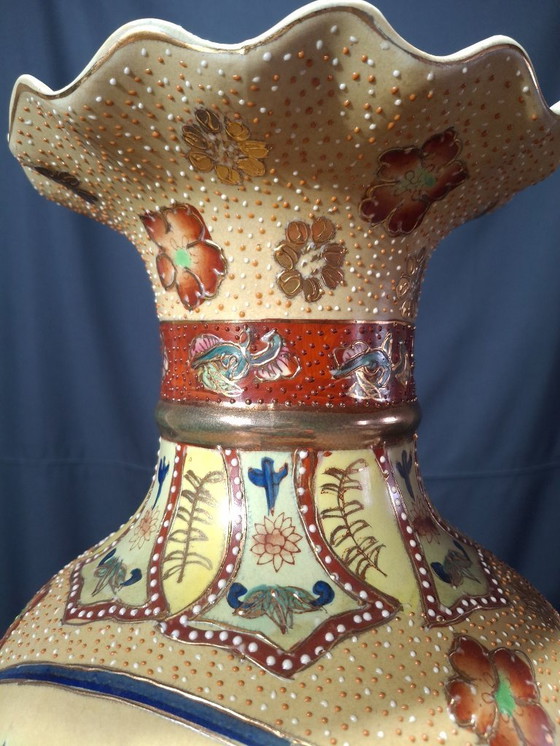 Image 1 of Large polychrome Chinese vase, 45 cm
