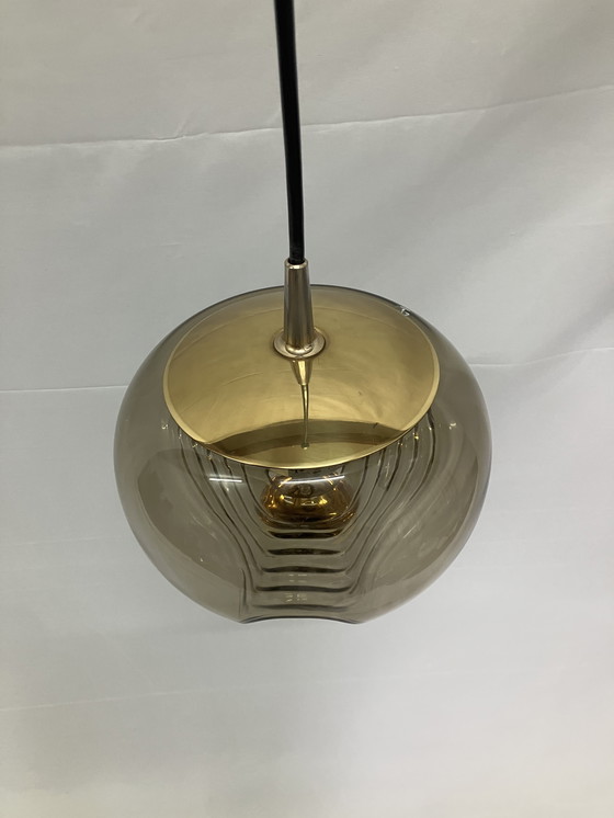 Image 1 of Suspension Vintage Futura Wave de Peill & Putzler en verre fumé