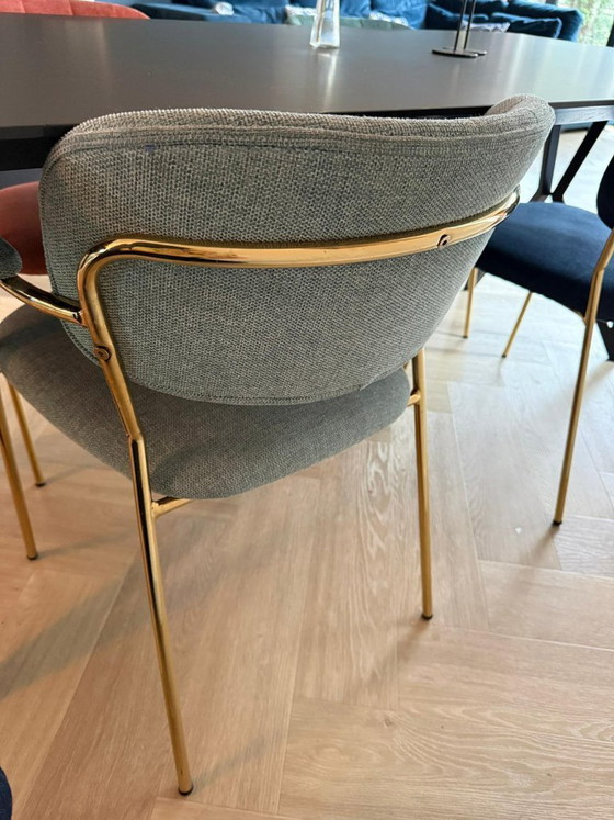 Image 1 of Esszimmerstühle mit goldfarbenem Gestell (4 Farben)