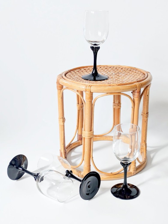 Image 1 of Set di 4 bicchieri da vino Vintage Luminarc Veronese | Vetro trasparente con piedini neri a petali | Francia anni '70