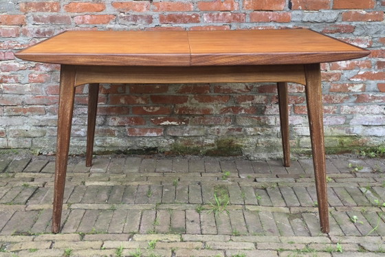 Image 1 of Table à manger vintage et design. Louis van Teeffelen pour Wébé