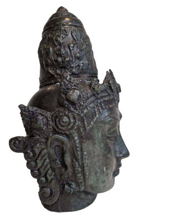 Antica testa in bronzo di una divinità incoronata, probabilmente Vishnu – Giava - 094 – Sculture, Bronze (photo 3 of 9)