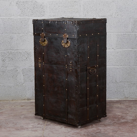 Rollbarer Reisekleiderschrank mit Fächern – Reisetaschen, Metall, Vintage (photo 16 of 26)