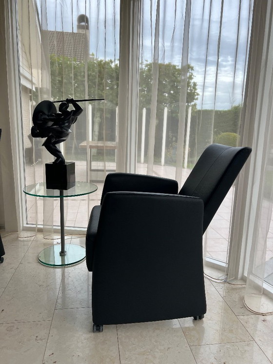 Image 1 of 8 chaises de salle à manger Framati Luxury en cuir noir, neuves.