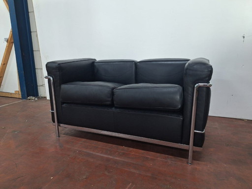 Cassina LC 2 2-seater sofa, black leather