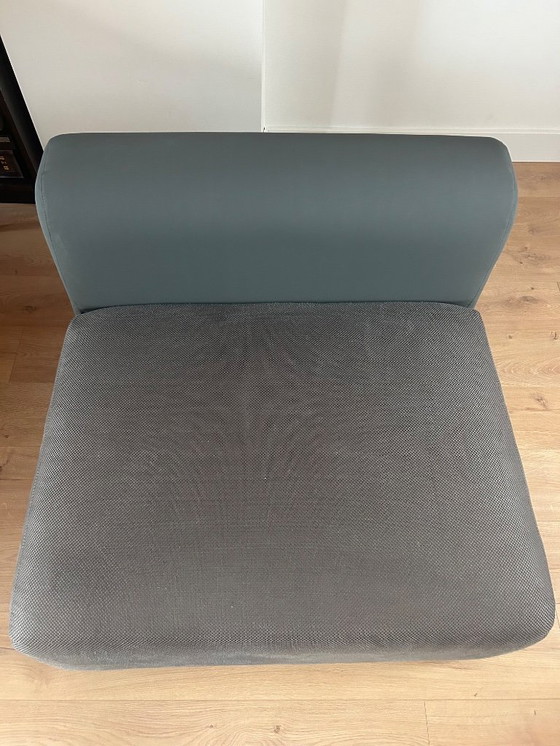 Image 1 of Módulo intermedio HAY Mags 02 – Campo Kvadrat 2 y humo compuesto Maharam