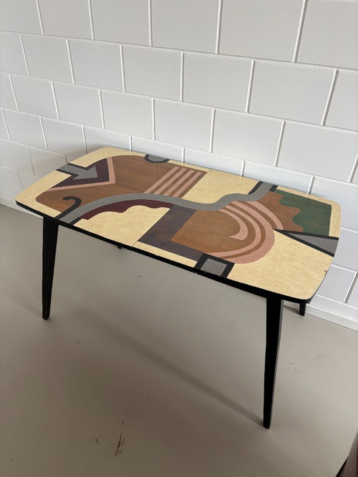 Table vintage (extensible) au design unique