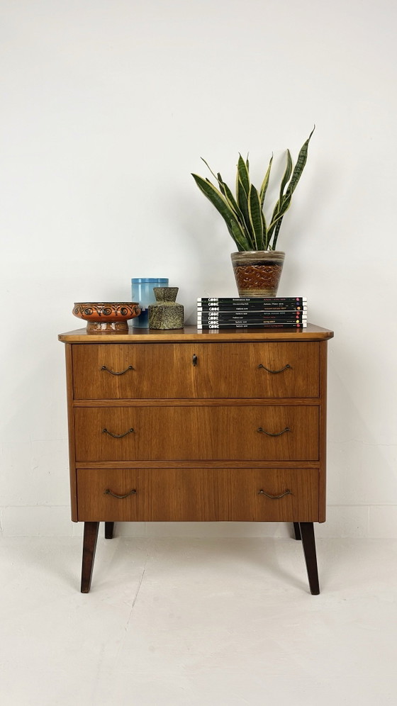Cassettiera vintage in impiallacciatura di teak – Cassettiere, Legno, Metallo (photo 4 of 10)