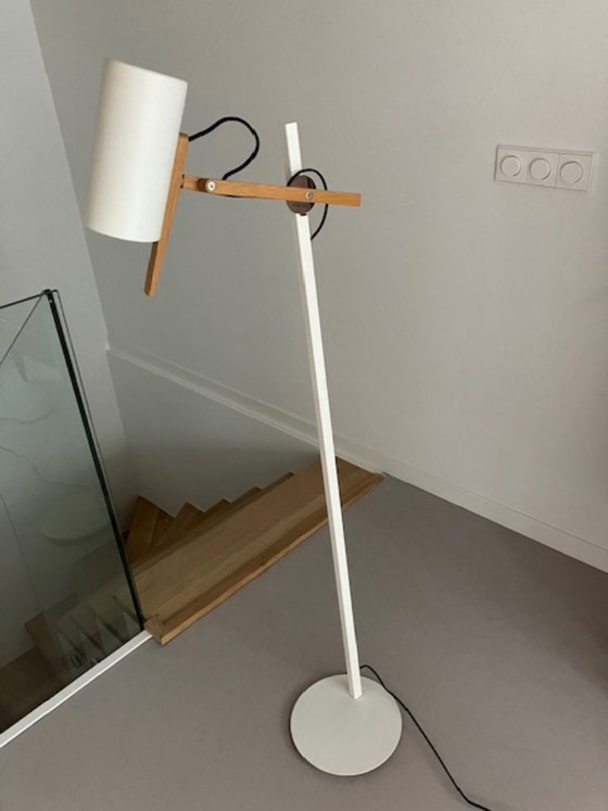 Marset Scantling P73 Lampada da terra bianca - rovere – Lampade da terra, Legno (photo 8 of 8)