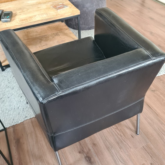 Image 1 of 2 sillones de cuero negro