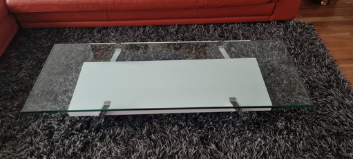Mesa de centro alargada de la marca "Beek"