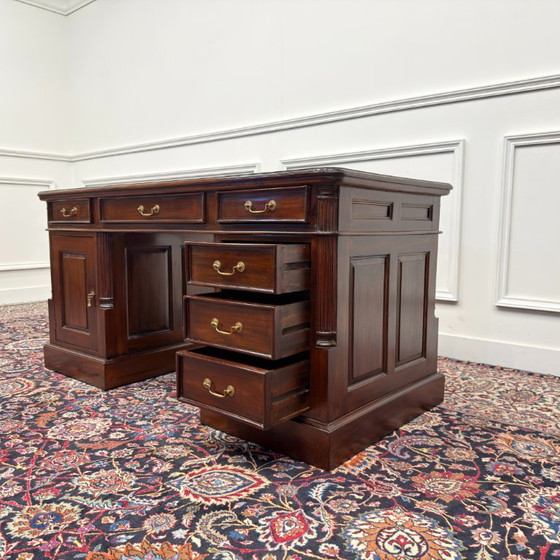 English Classic Desk with Green Leather – Wood (photo 15 of 19)