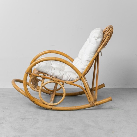 Image 1 of CHAISE À BASCULE VAN SLIEDREGT NOORDWOLDE ANNÉES 70 – DESIGN ROTIN NÉERLANDAIS VINTAGE
