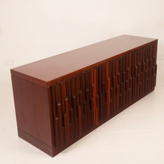 Luciano Frigerio Brutalist Padouk Hout Gaetano Dressoir voor Frigerio di Desio – Brass (photo 18 of 24)