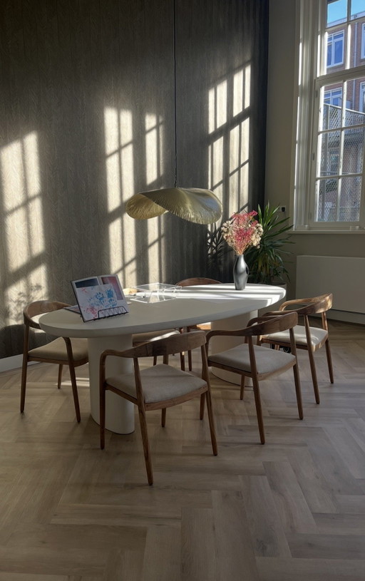 Designer dining table Pomax Piastro white