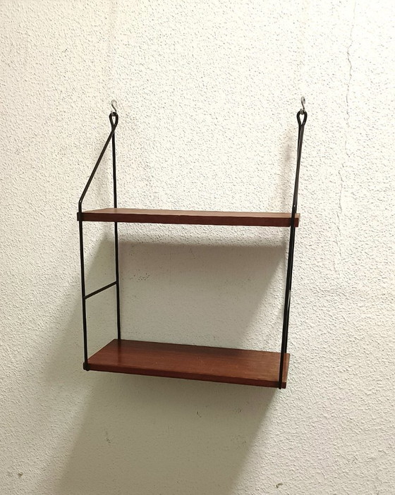 Image 1 of Wandregal aus den fünfziger Jahren mit zwei Mahagoniablagen