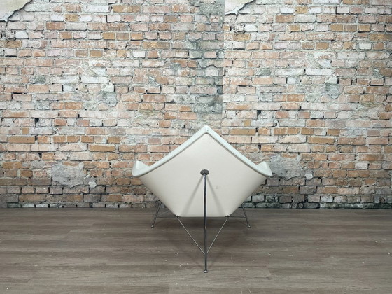 Image 1 of Vitra Coco blanco