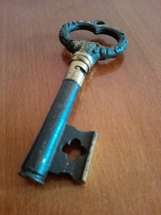 Image 1 of Cavatappi in ottone vintage, a forma di vecchia chiave