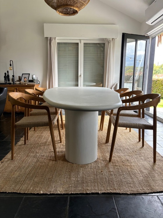 Image 1 of Beautiful Mortex table