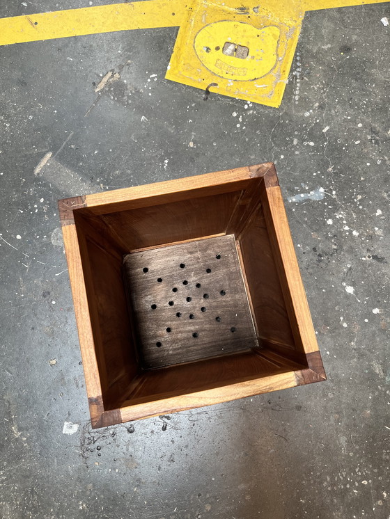 Image 1 of Plantador