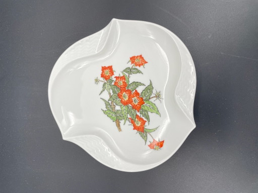 Meissen Wellenspiel Relief Bowl 53576, Sabine Wachs Design, Porcelain with Floral Decor