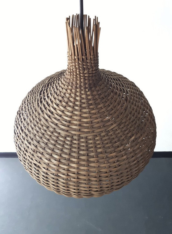 Image 1 of Magnifique suspension en rotin, suspension style Mid-Century Modern, lampe de table vintage