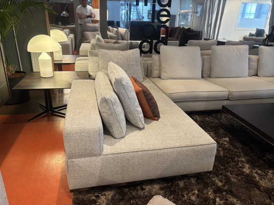 Image 1 of Minotti Lawrence configuration 225x410cm fabric cat.G