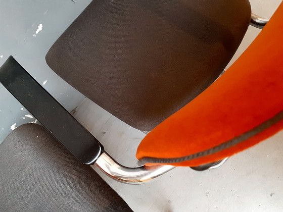 Image 1 of sedie con struttura tubolare in velluto arancione e twill grigio