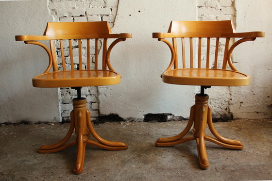 Image 1 of 2 chaises de bureau vintage en bois Thonet