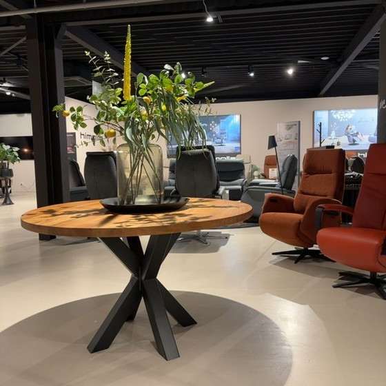 Image 1 of Color Metal Design dining table - Ø130